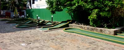 magic sponge mini golf