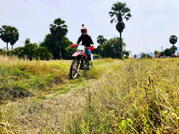 Kampot Dirt Bike Shop in Kampot, Cambodia.  Big Bike Repairs.